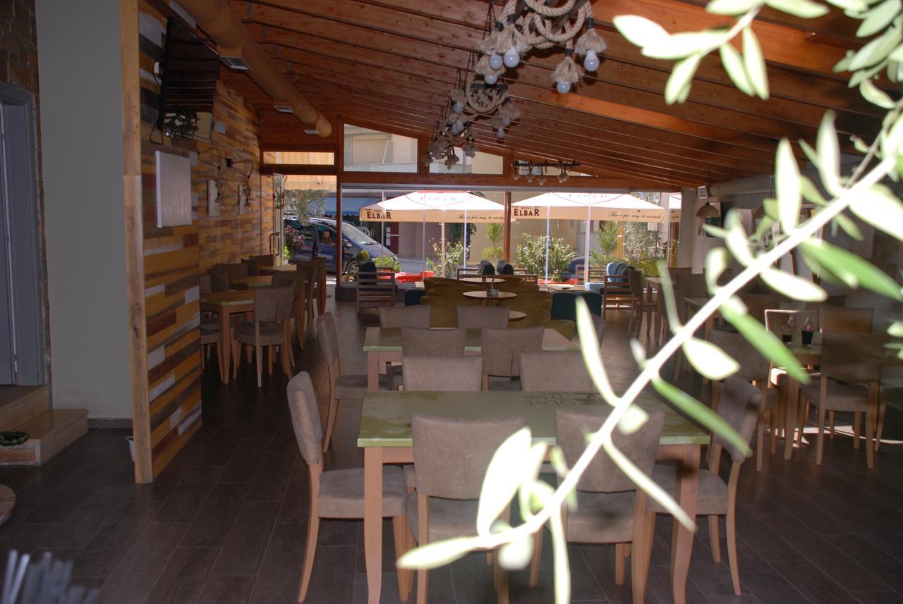 Olive Tree Hotell Sarandë Exteriör bild